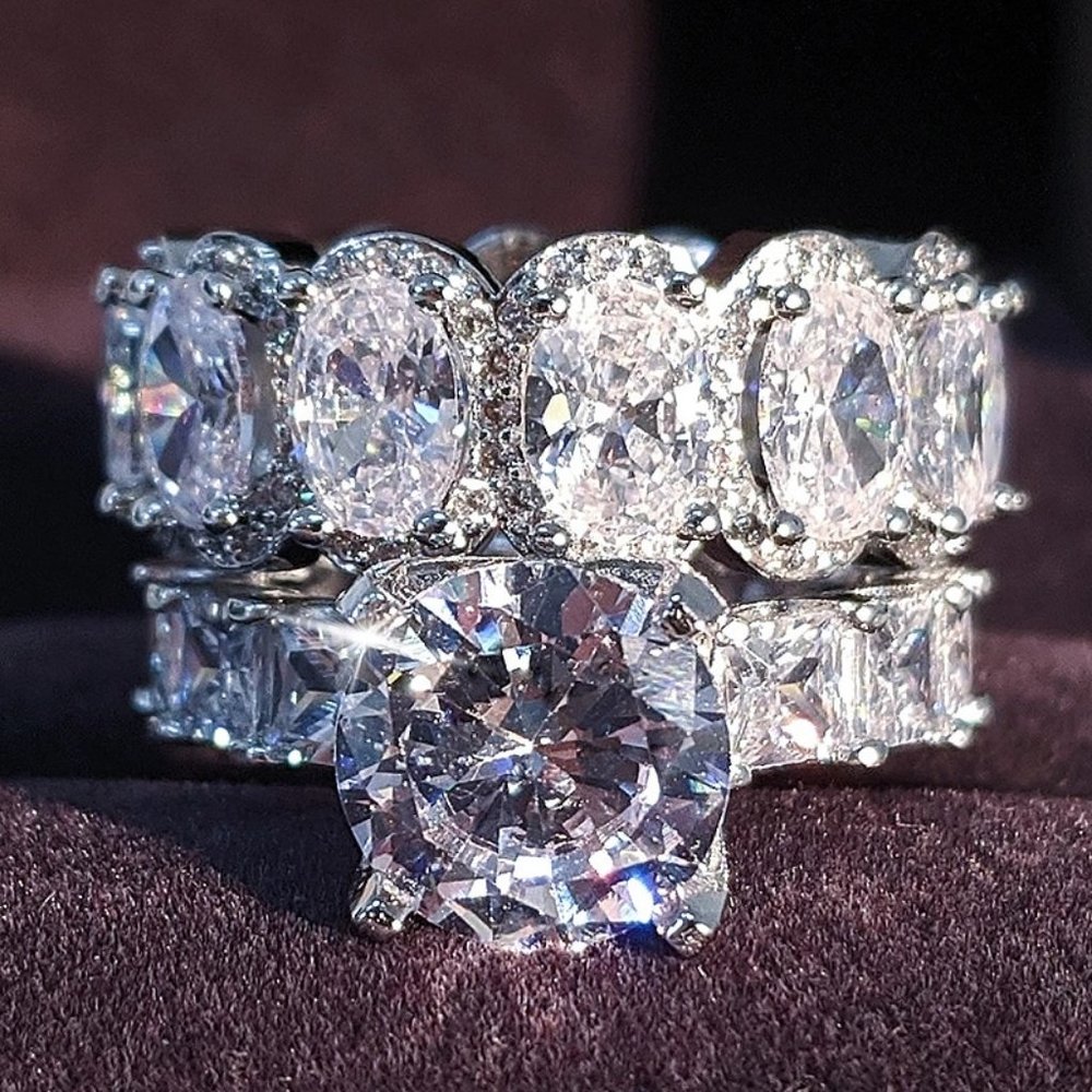 NEW Luxury 925 Sterling Silver Diamond Ring Set - Picture 2 of 6